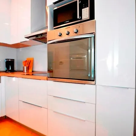 New And Sunny 5 Min From Beach Trstenik Appartement