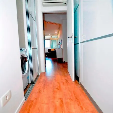 Appartement New And Sunny 5 Min From Beach Trstenik Split