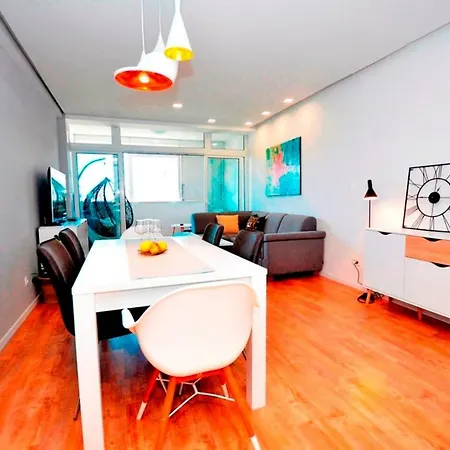 New And Sunny 5 Min From Beach Trstenik Appartement Split